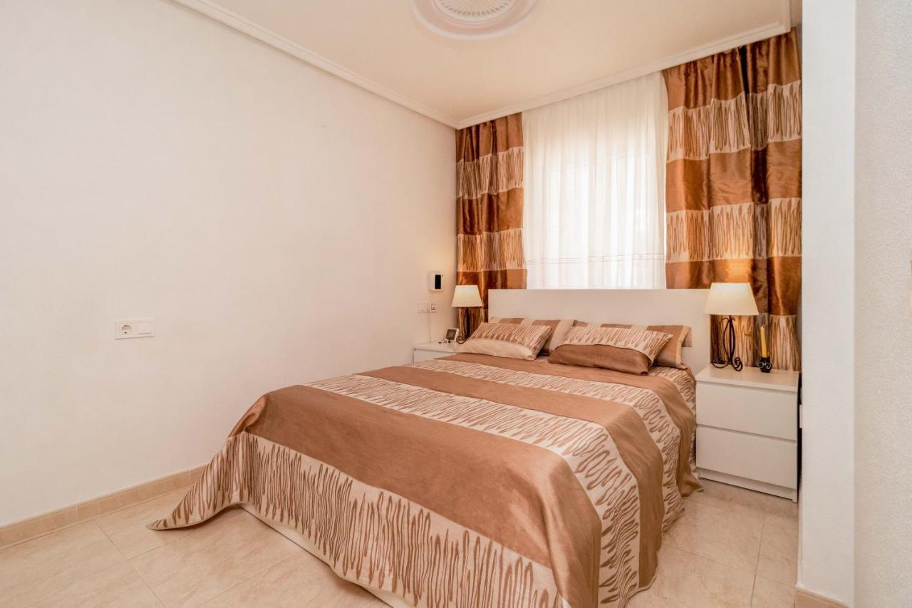 Apartamento Asta Leilighet Torrevieja Eksteriør bilde
