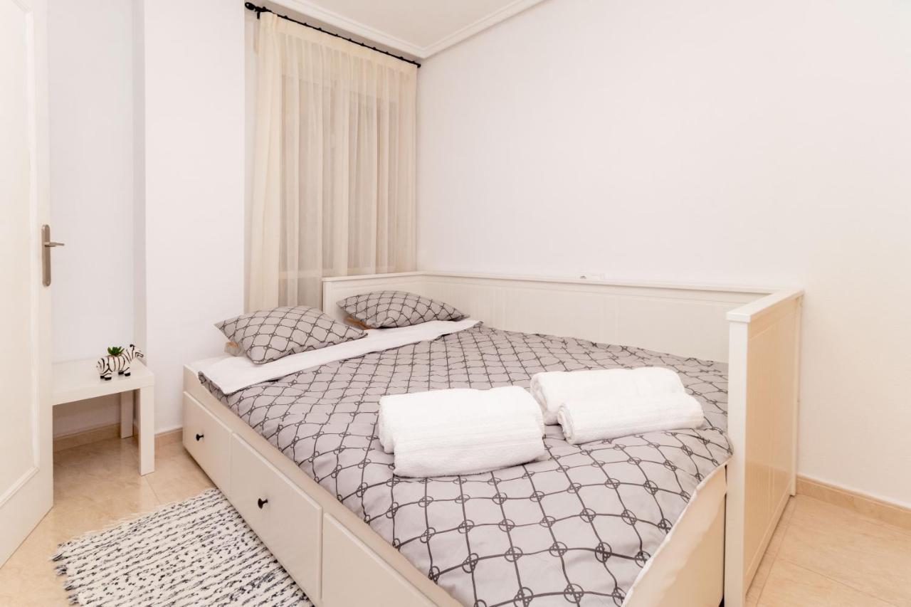 Apartamento Asta Leilighet Torrevieja Eksteriør bilde